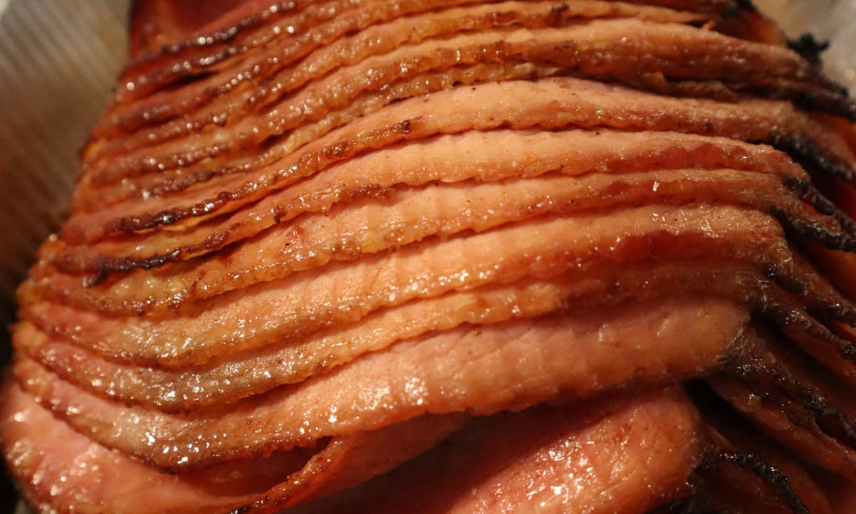 thinly sliced glazed ham