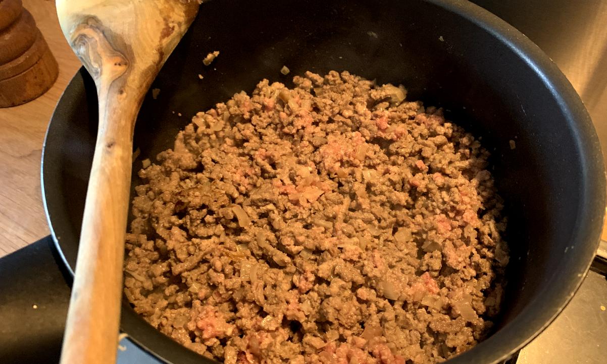 mince browning in a pot