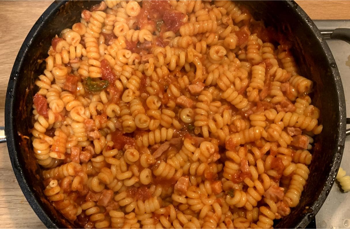 amatriciana with fusili corti buccati