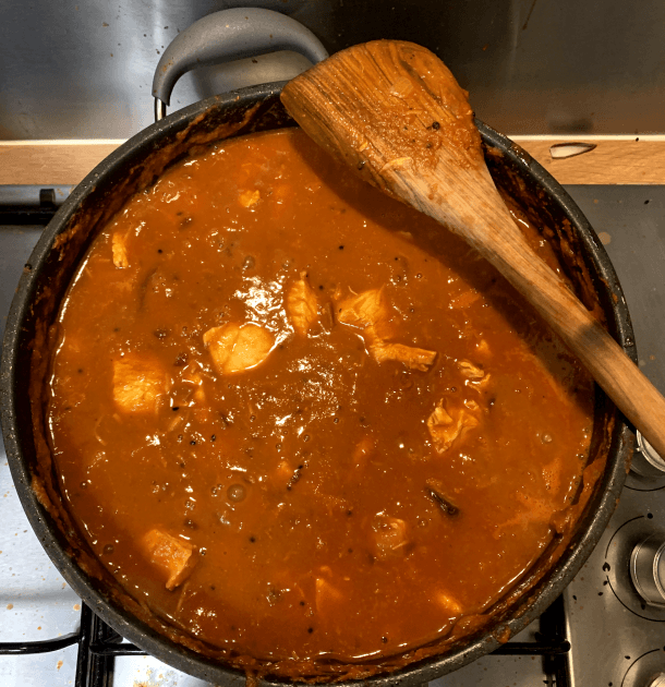 chicken curry with onion seeds